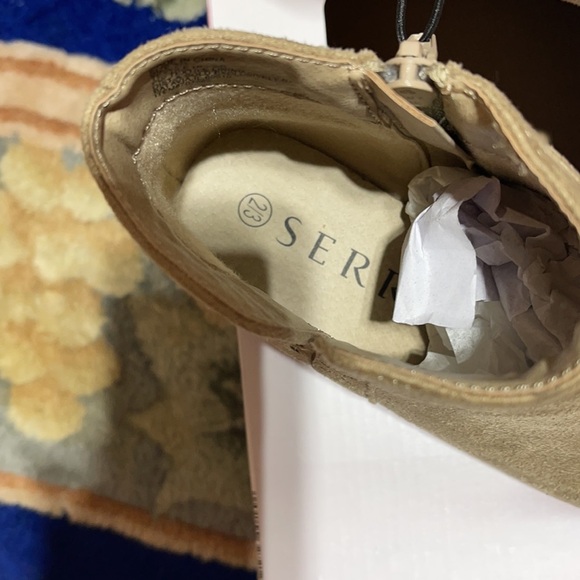 Serra Ankle Boots faux Suede Pull on Size 2/3 (Little Girl) - Picture 4 of 13